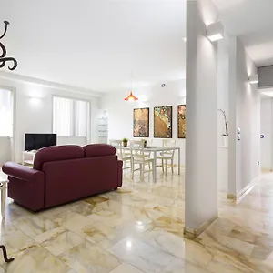 Primopiano - Rg12 Appartamento Milano